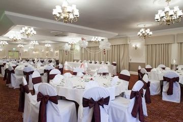 Holiday Inn Tong  Ngoại thất bức ảnh